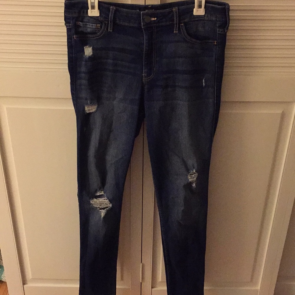 HOLLISTER HIGH RISE SUPER SKINNY JEANS DISTRESSED